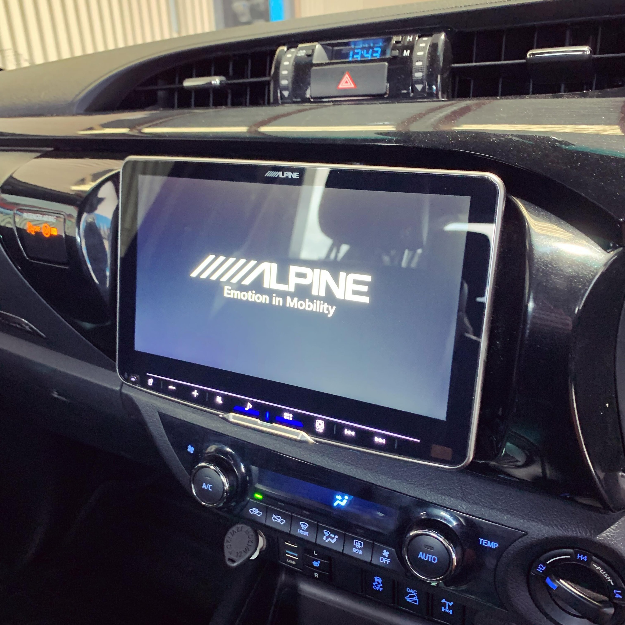 Alpine head unit installation Toyota HiLux Shepparton