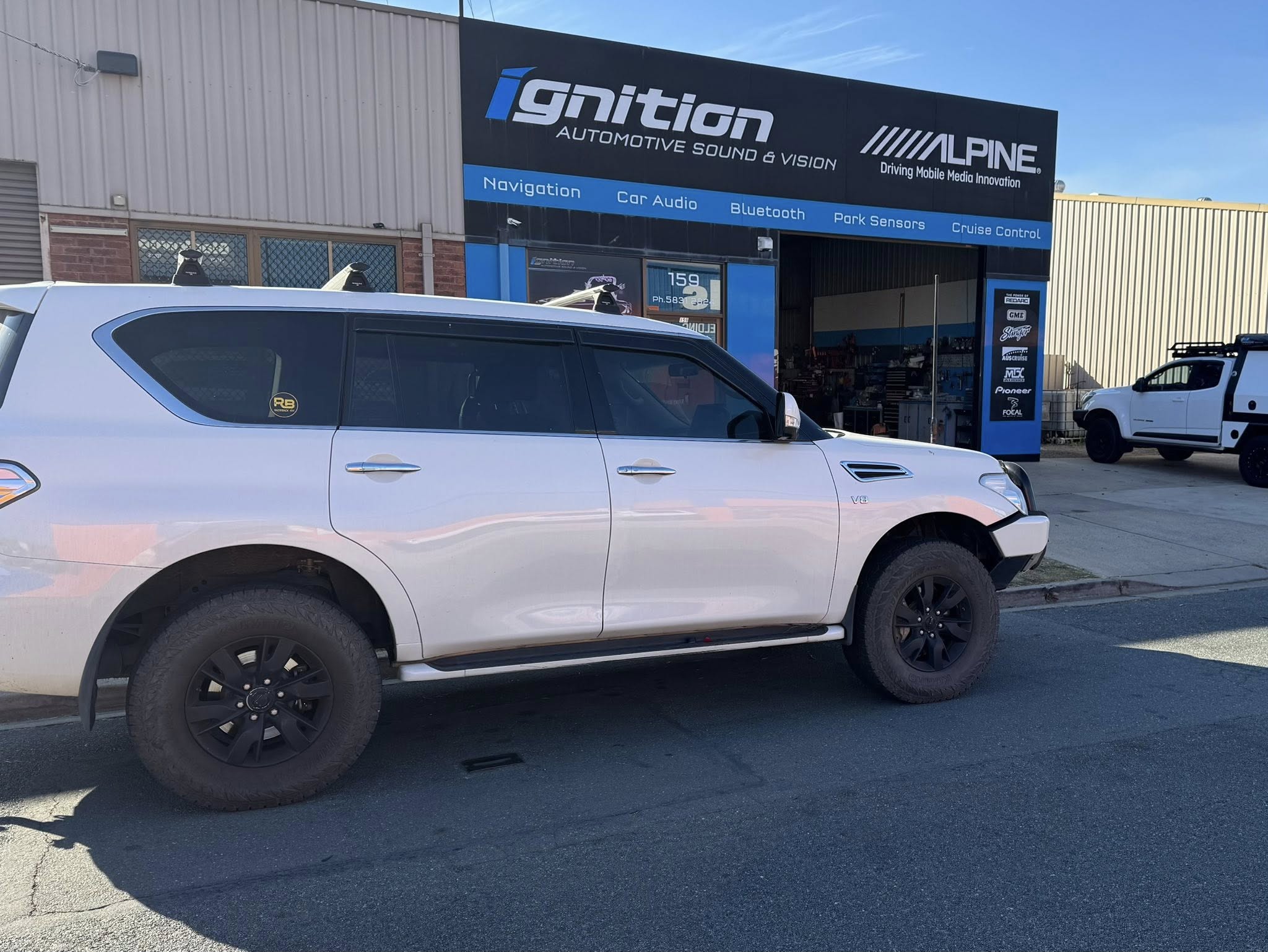 Stereo system upgrade Nissan Patrol