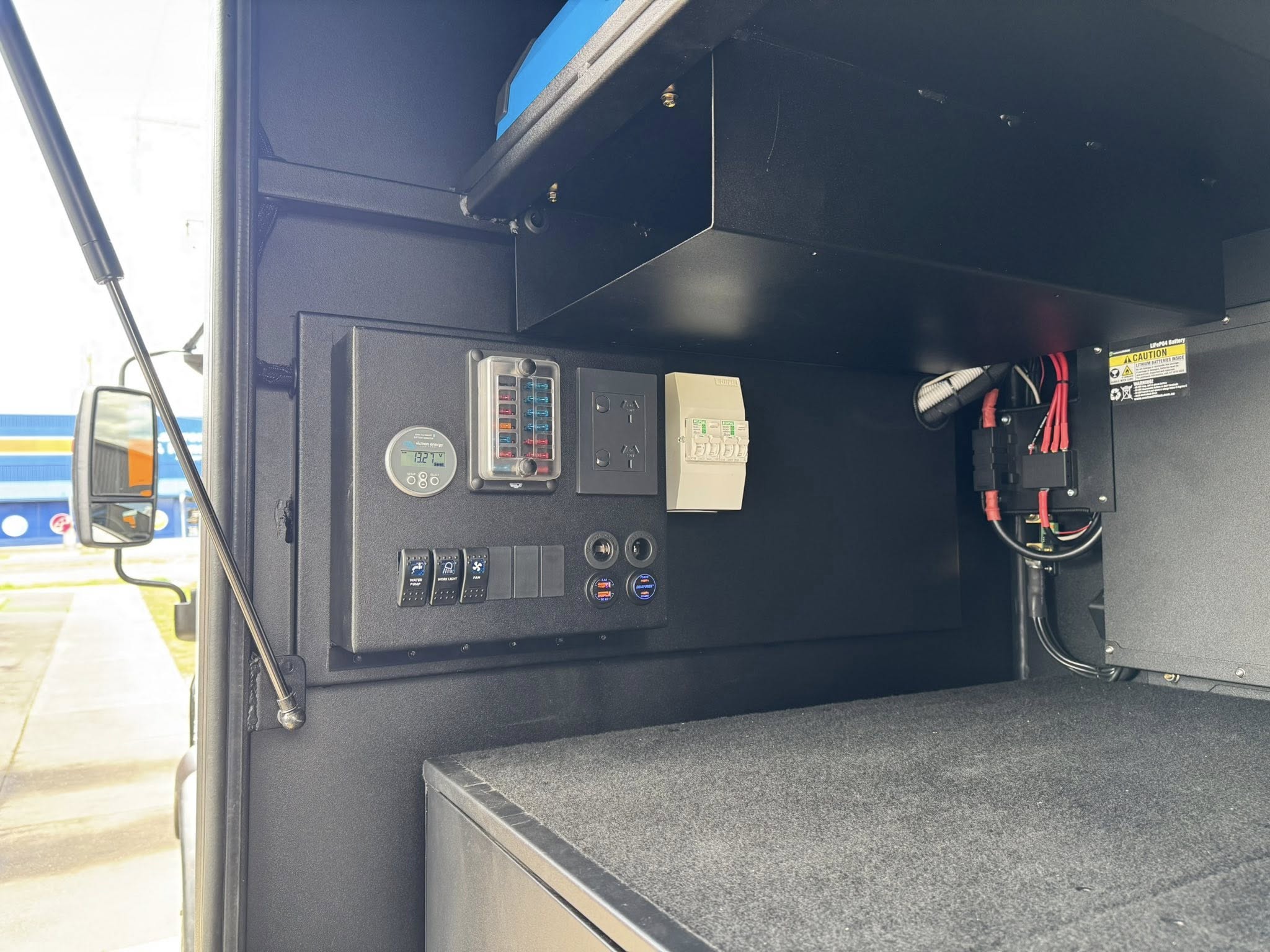 Canopy lighting Anderson plug install Shepparton
